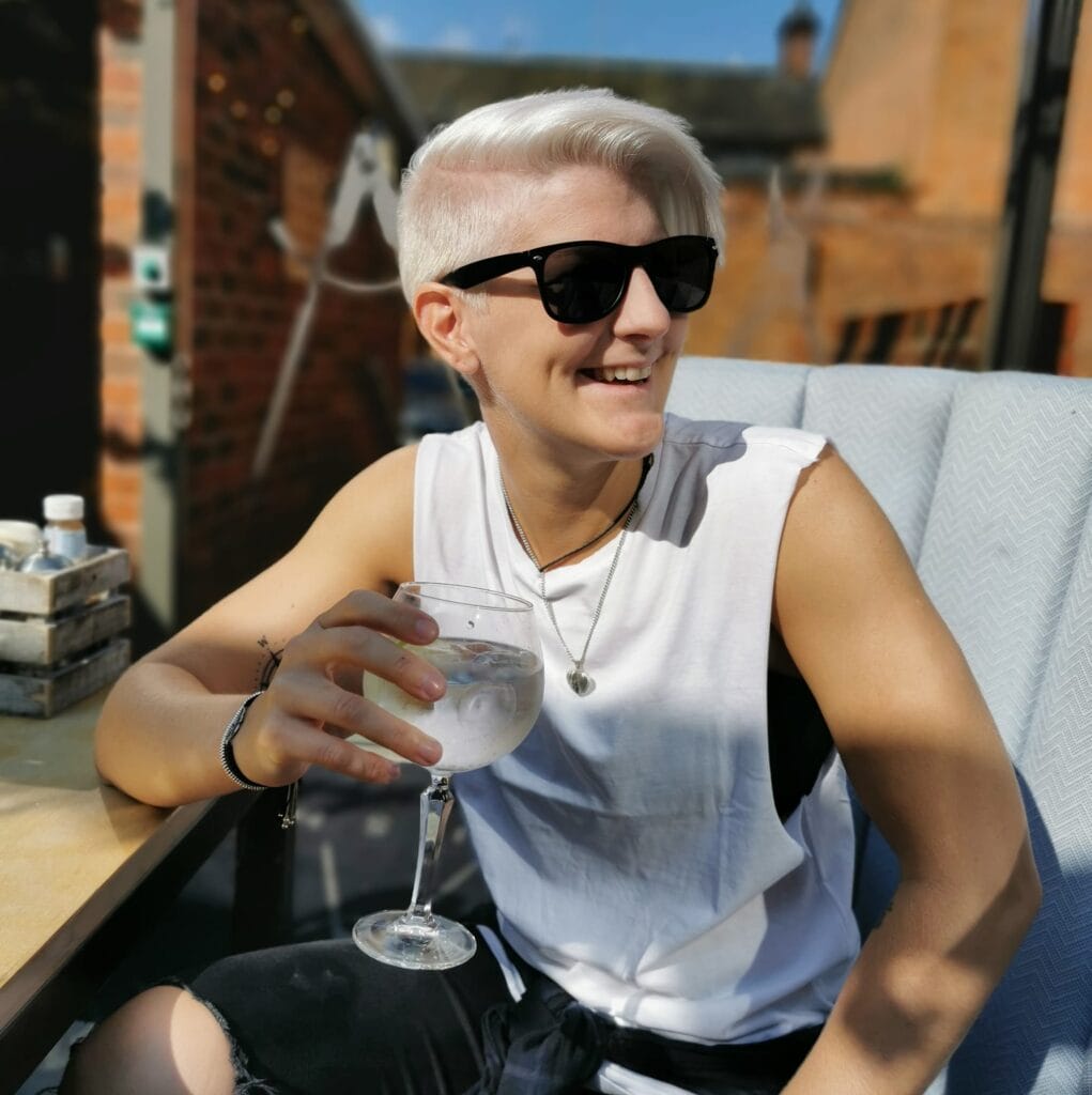 3564E038 6A27 4FEC B478 6CEFAADE4F85